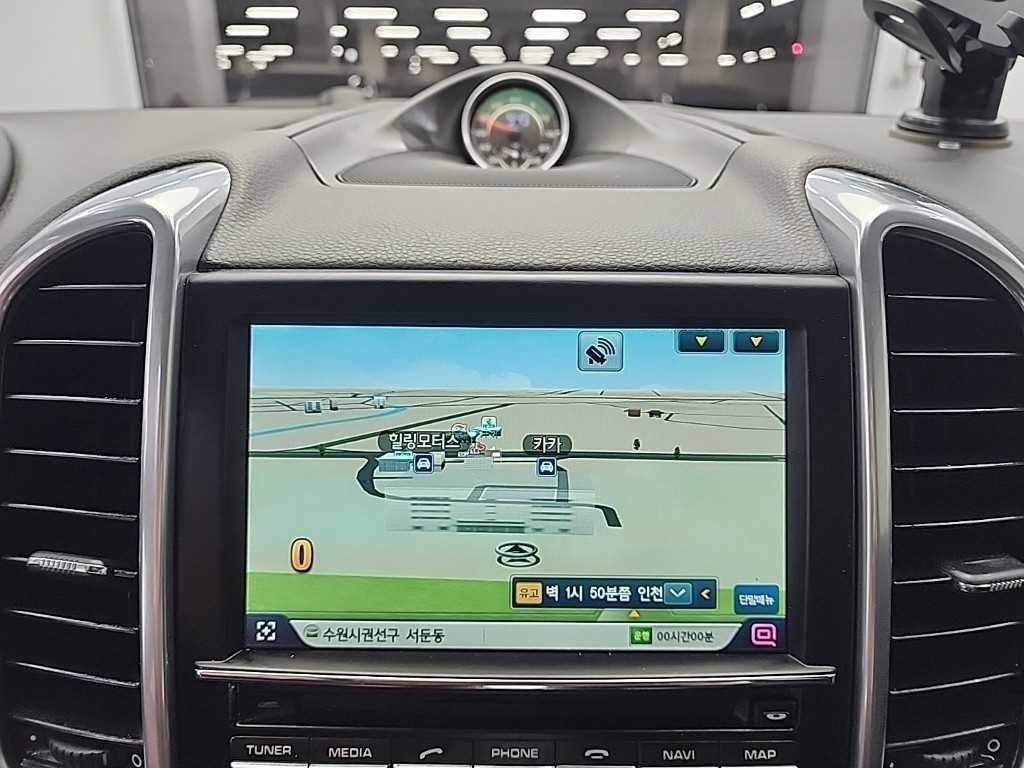 포르쉐 카이엔 4.2 S 디젤 이미지 15