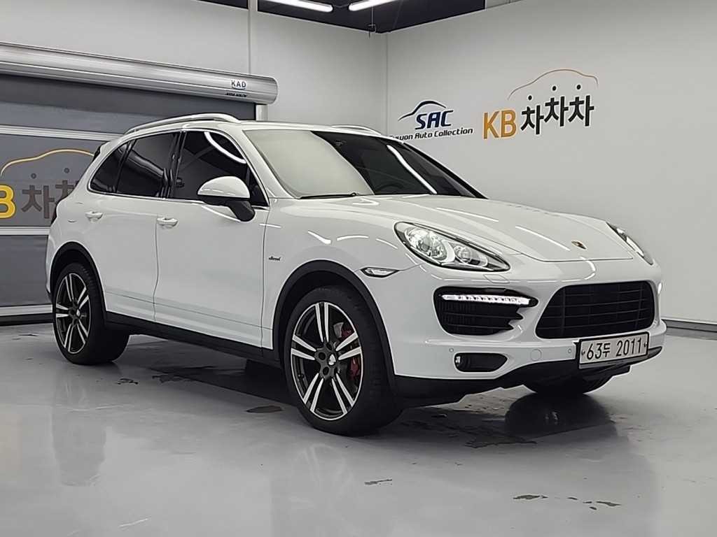 포르쉐 카이엔 4.2 S 디젤 이미지 4