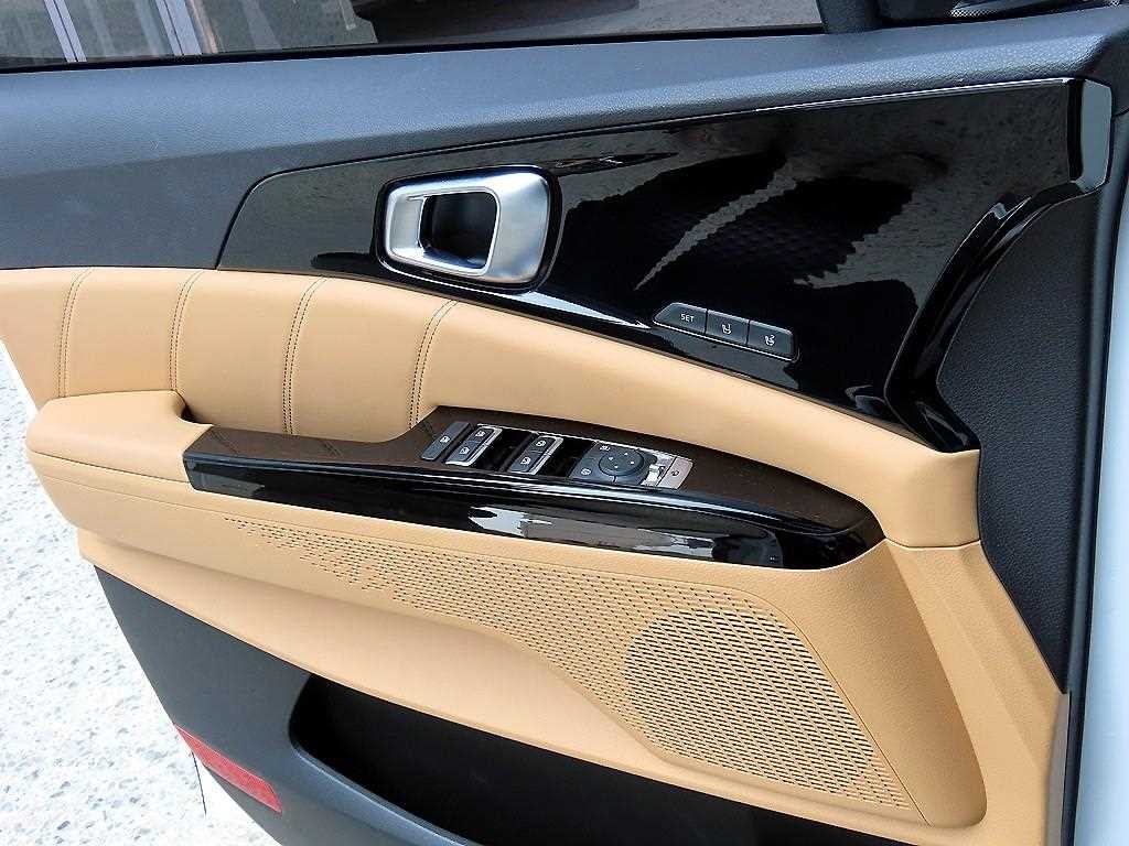 기아 카니발 카니발 4세대 디젤 9인승 시그니처 이미지 12