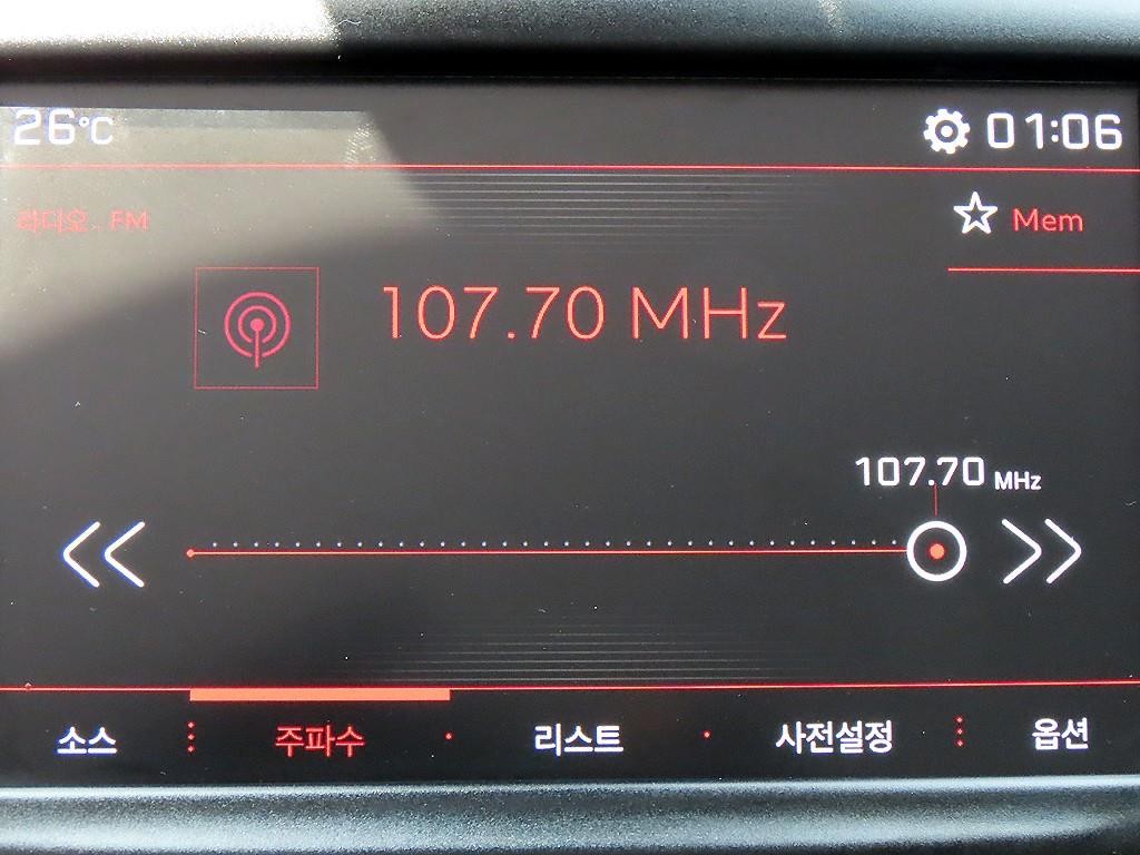 푸조 208 1.6 5도어 BlueHDi GT Line 이미지 14