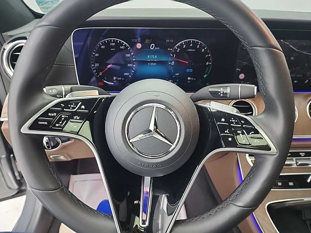 벤츠 E 클래스 E-클래스 W213 E300e 4MATIC 익스클루시브 이미지 10