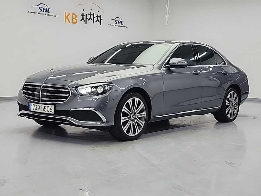 벤츠 E 클래스 E-클래스 W213 E300e 4MATIC 익스클루시브 이미지 2