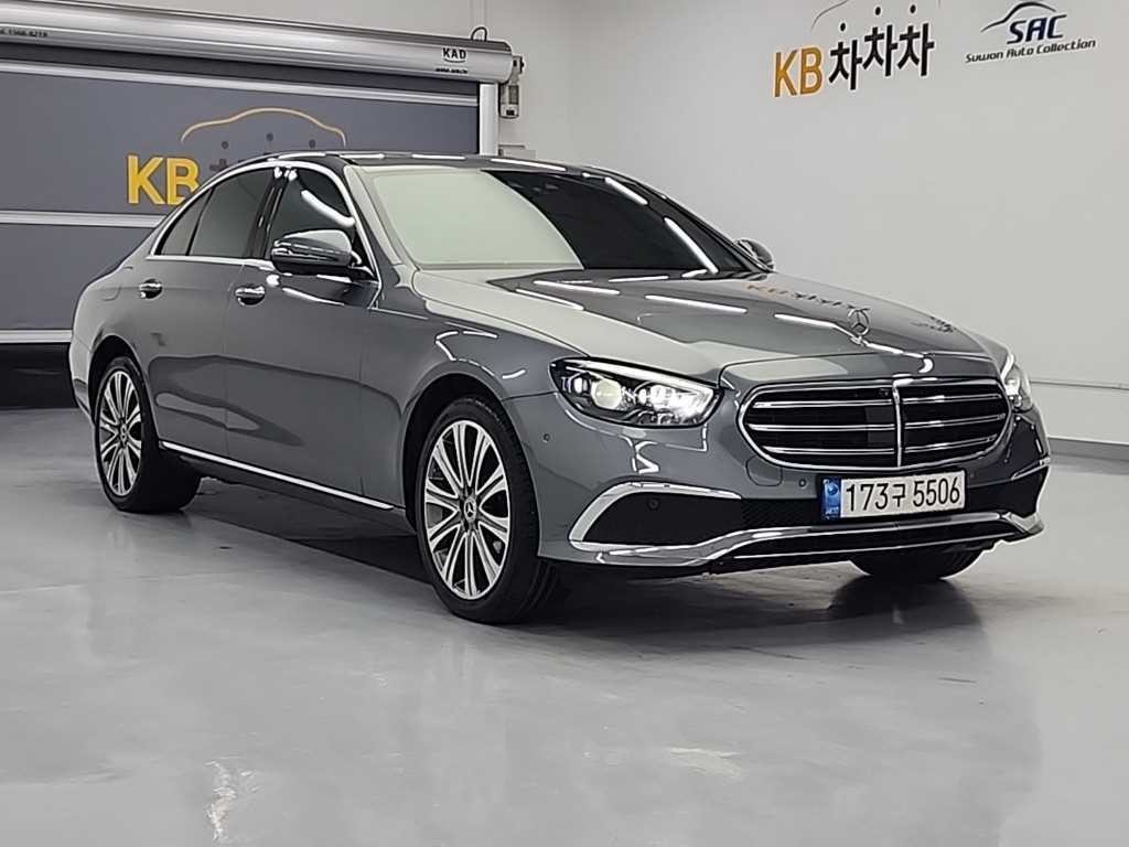 벤츠 E 클래스 E-클래스 W213 E300e 4MATIC 익스클루시브 이미지 5