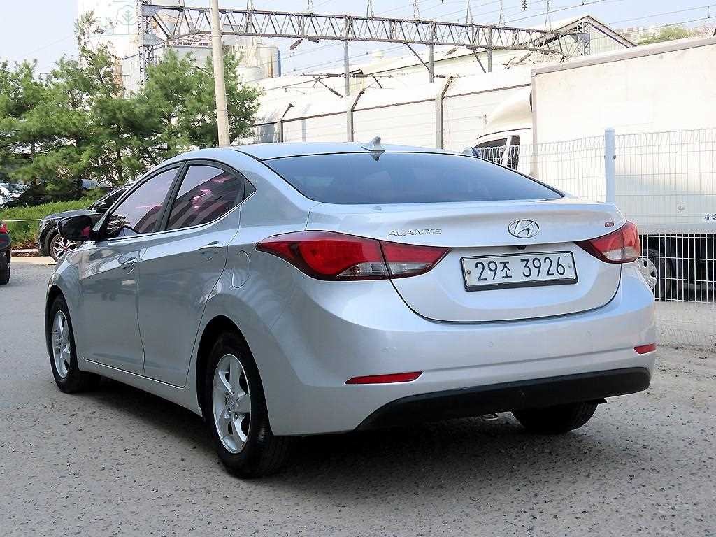 현대 아반떼 더 뉴 아반떼 1.6 GDI 스마트 이미지 3