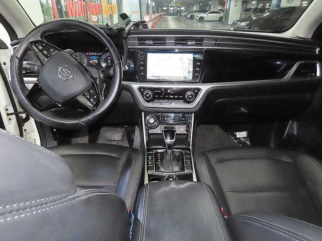 KG모빌리티(쌍용) 코란도 뷰티풀코란도 2WD 디젤 1.6 R-플러스 이미지 10