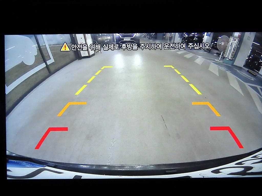 KG모빌리티(쌍용) 코란도 뷰티풀코란도 2WD 디젤 1.6 R-플러스 이미지 14