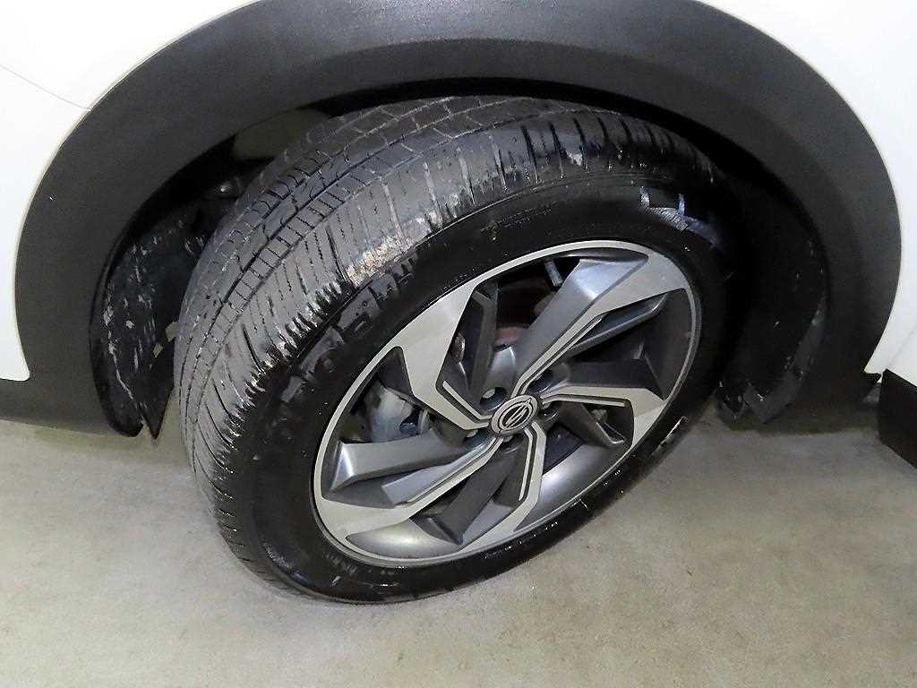 KG모빌리티(쌍용) 코란도 뷰티풀코란도 2WD 디젤 1.6 R-플러스 이미지 20