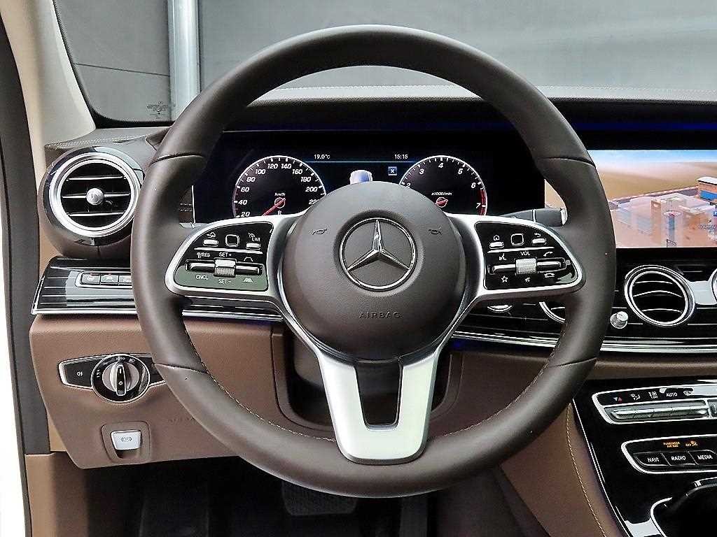 벤츠 E 클래스 E-클래스 W213 E450 4MATIC 익스클루시브 이미지 9