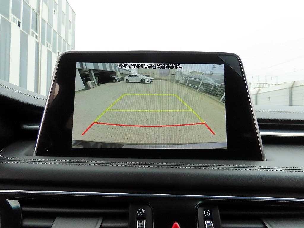 제네시스 G70 2.0T AWD 스포츠 패키지 이미지 14