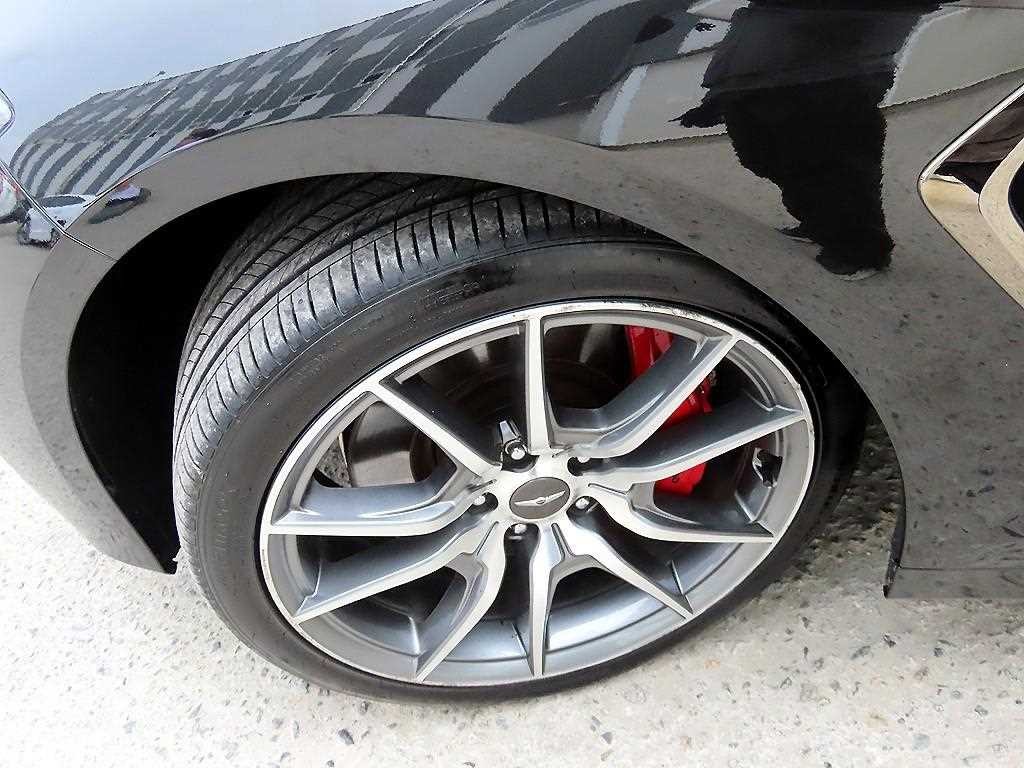 제네시스 G70 2.0T AWD 스포츠 패키지 이미지 20