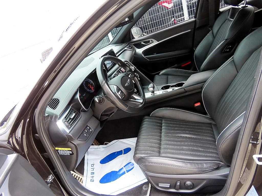 제네시스 G70 2.0T AWD 스포츠 패키지 이미지 5