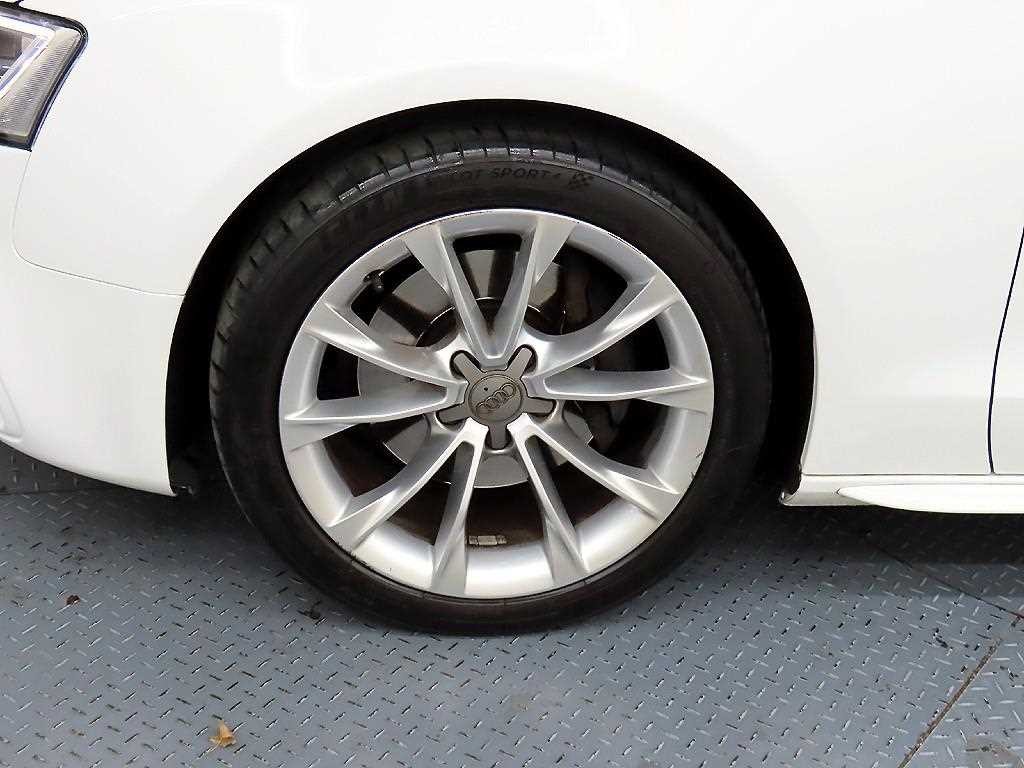 아우디 A5 40 TFSI 콰트로 카브리올레 이미지 20