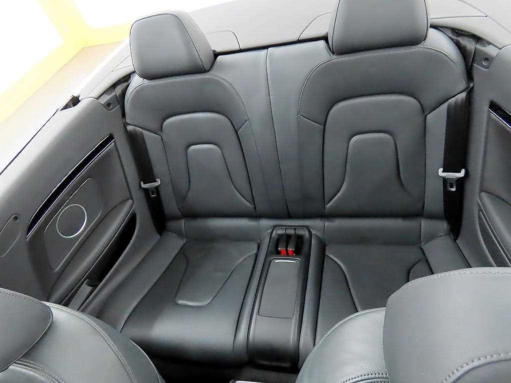 아우디 A5 40 TFSI 콰트로 카브리올레 이미지 6