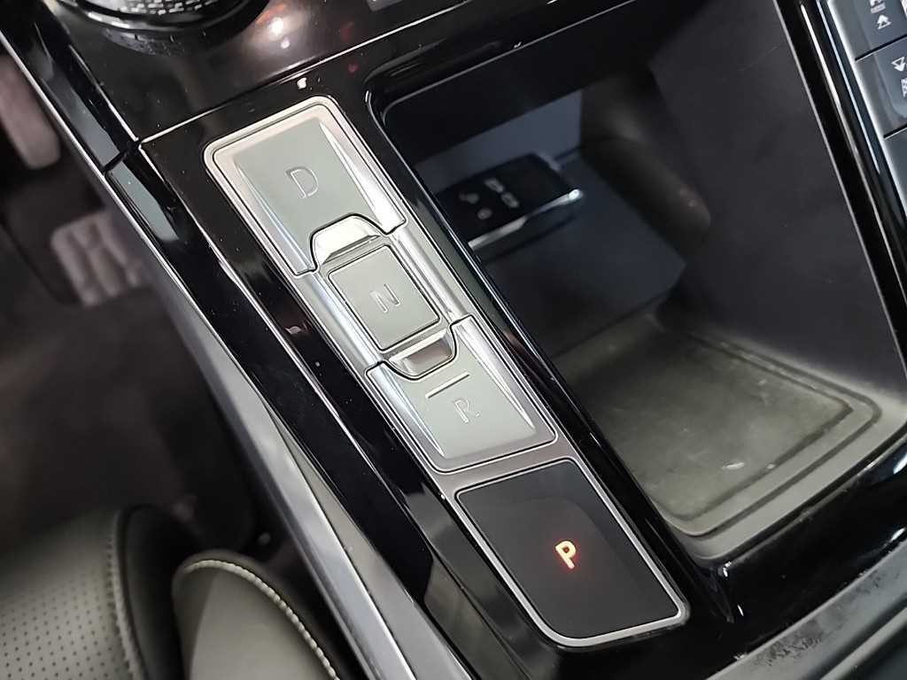 재규어 I-PACE EV400 퍼스트 에디션 이미지 8