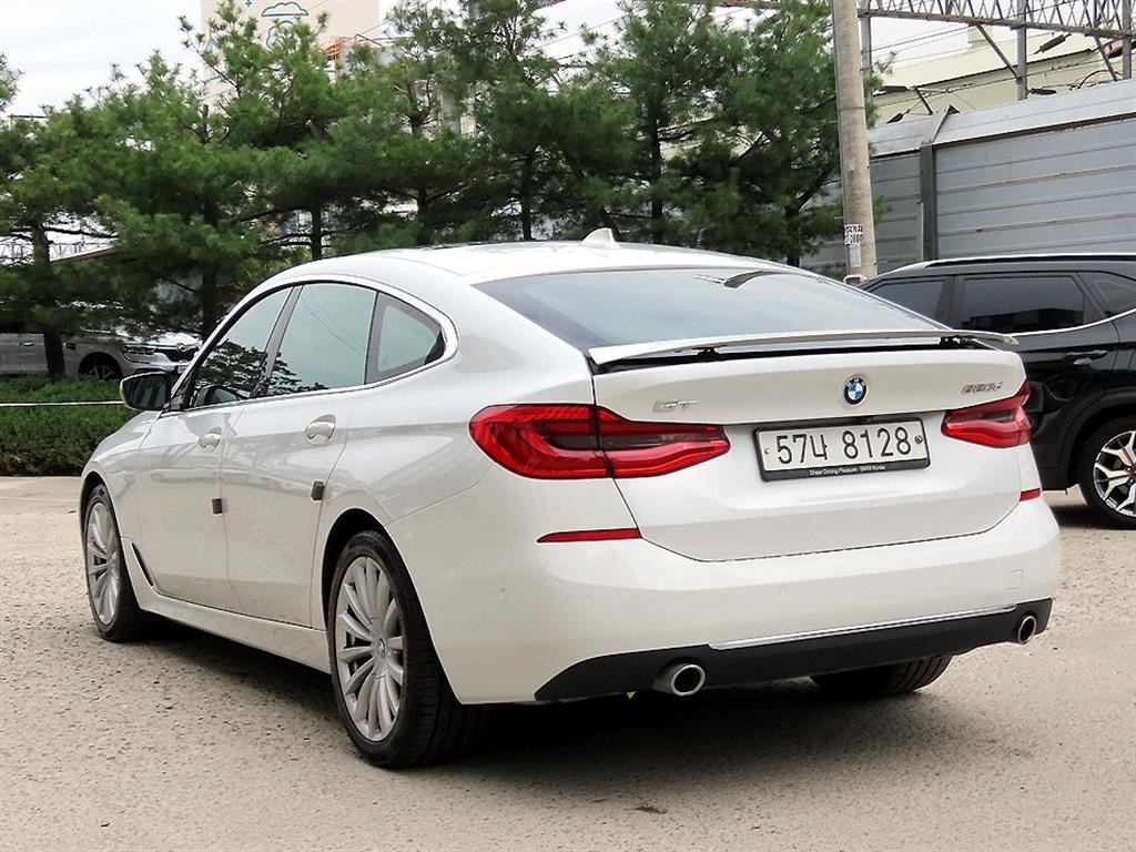 BMW 그란투리스모 6시리즈 GT (G32) 620d 럭셔리 이미지 3
