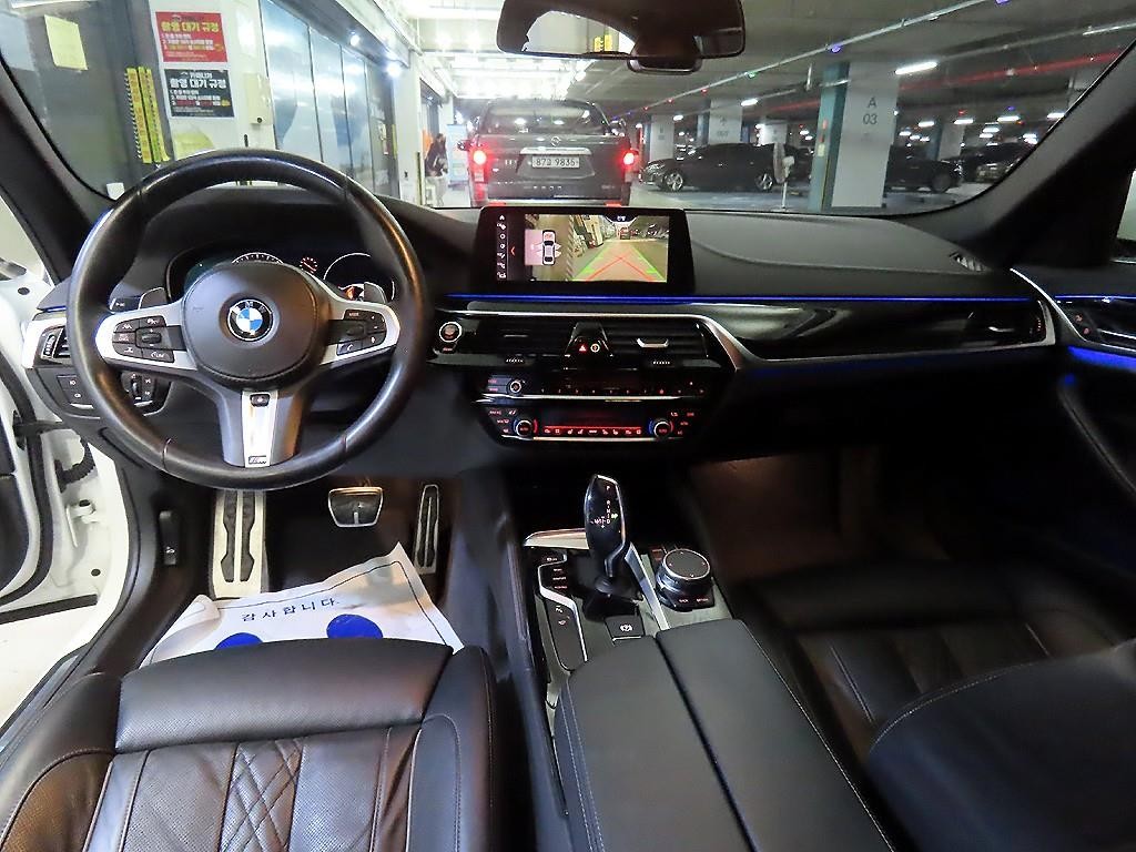 BMW 5시리즈 5시리즈 (G30) 530i xDrive M 스포츠 플러스 이미지 10