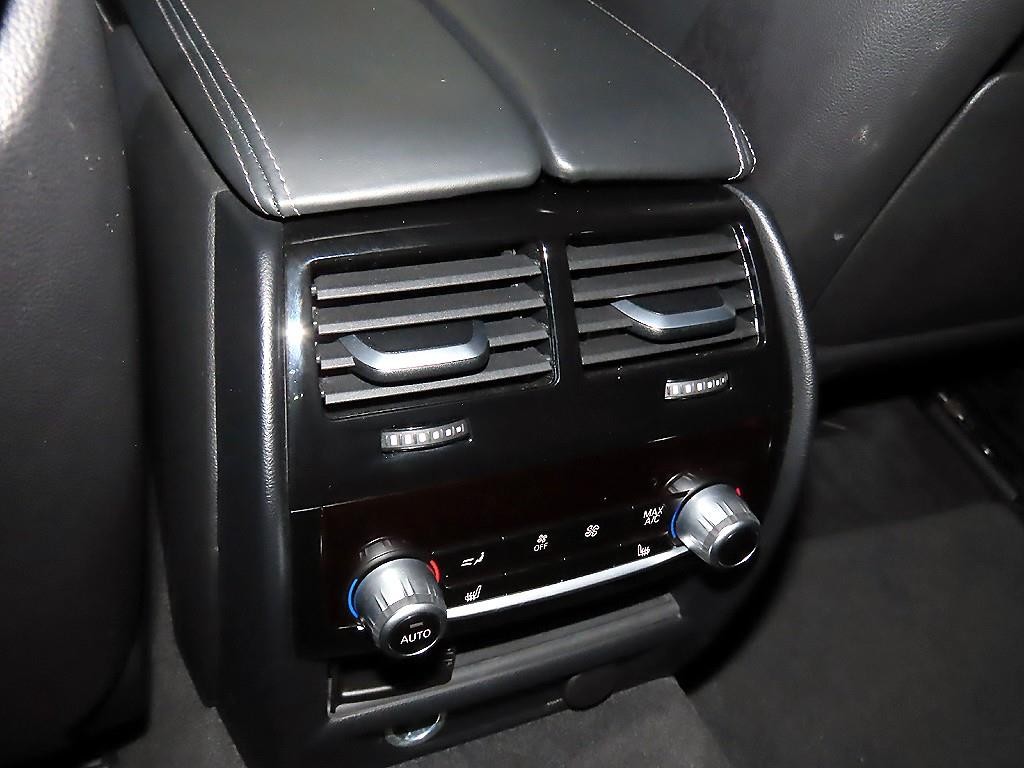 BMW 5시리즈 5시리즈 (G30) 530i xDrive M 스포츠 플러스 이미지 14