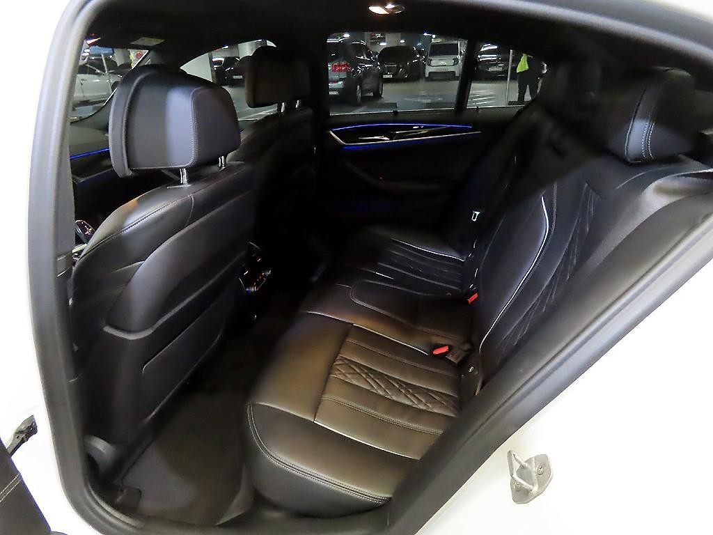 BMW 5시리즈 5시리즈 (G30) 530i xDrive M 스포츠 플러스 이미지 7