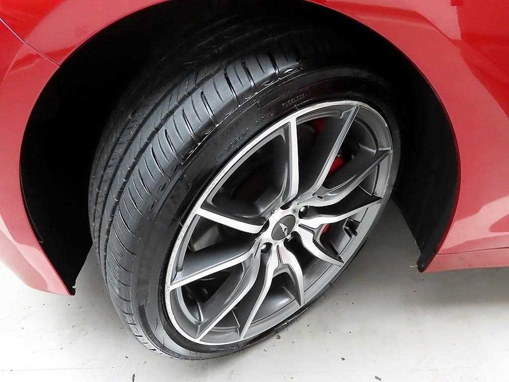 제네시스 G70 2.0T AWD 스포츠 패키지 이미지 19