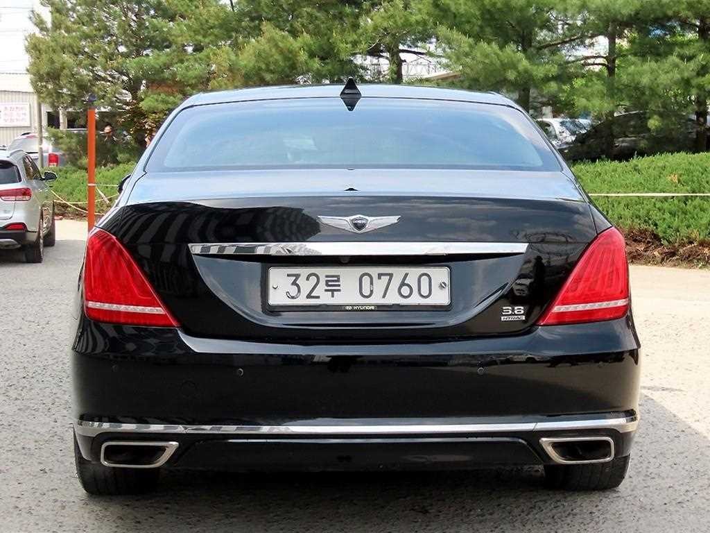제네시스 EQ900 3.8 GDI AWD 프리미엄 럭셔리 이미지 4