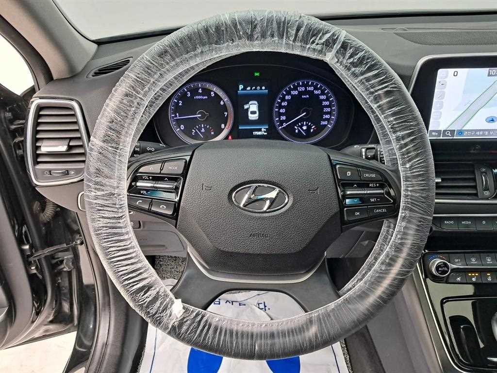 현대 그랜저 그랜저 IG 3.0 LPI 익스클루시브(렌터카) 이미지 7