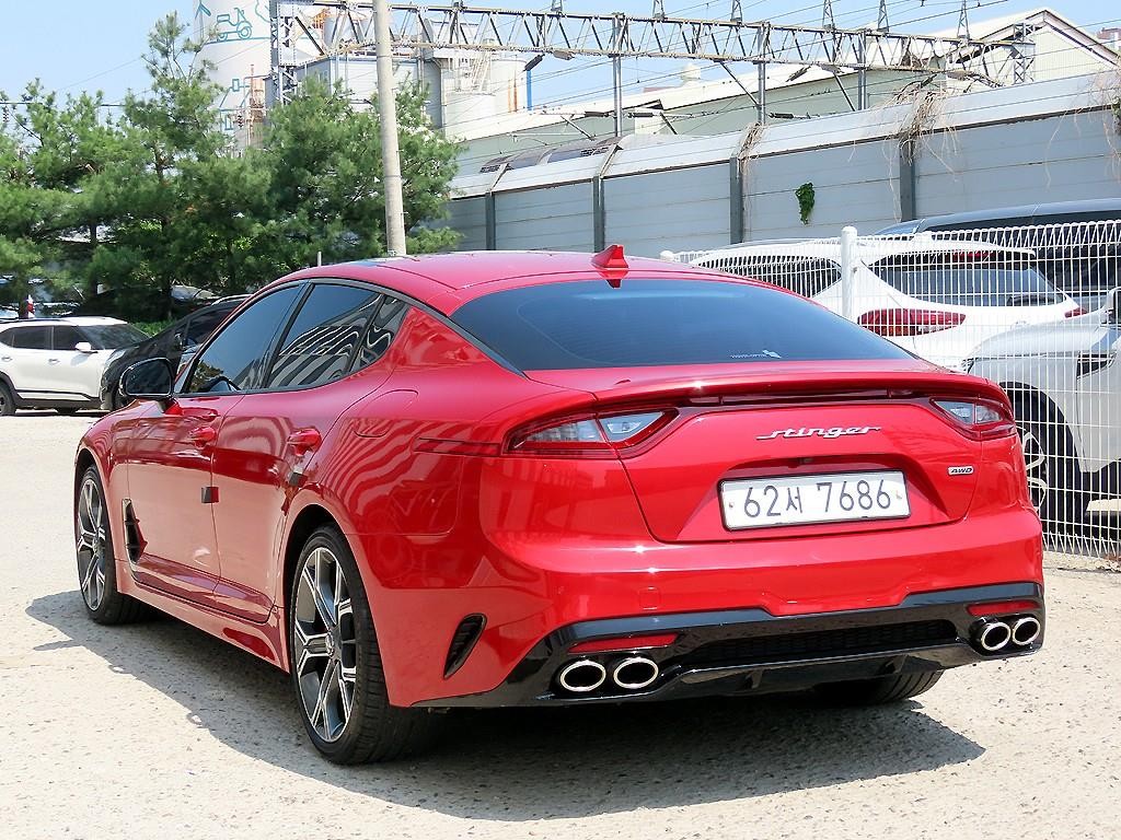 기아 스팅어 가솔린 2.0 터보 AWD 플래티넘 이미지 3