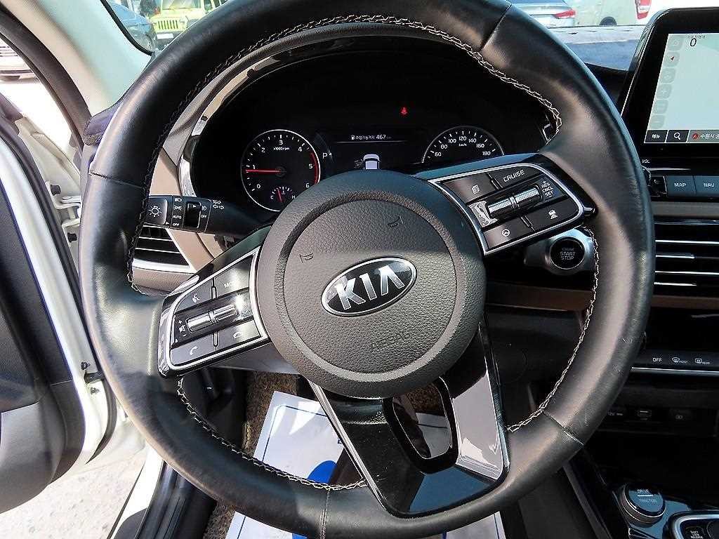 기아 셀토스 디젤 1.6 2WD 노블레스 이미지 8