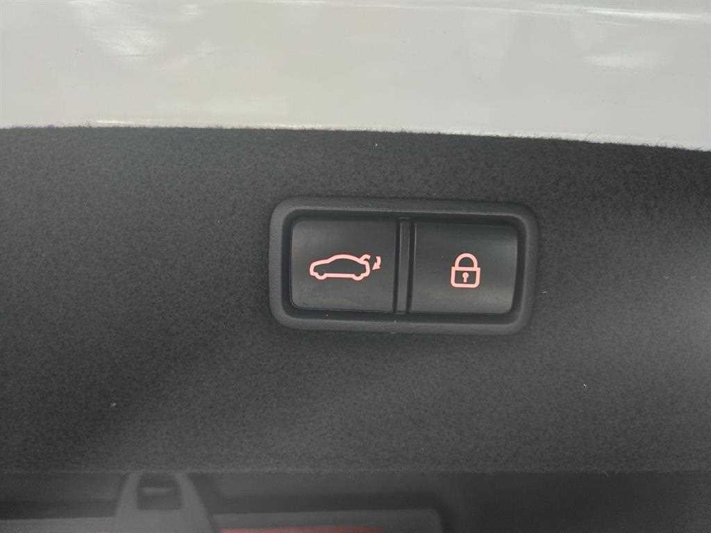 제네시스 G70 2.0T AWD 엘리트 이미지 19