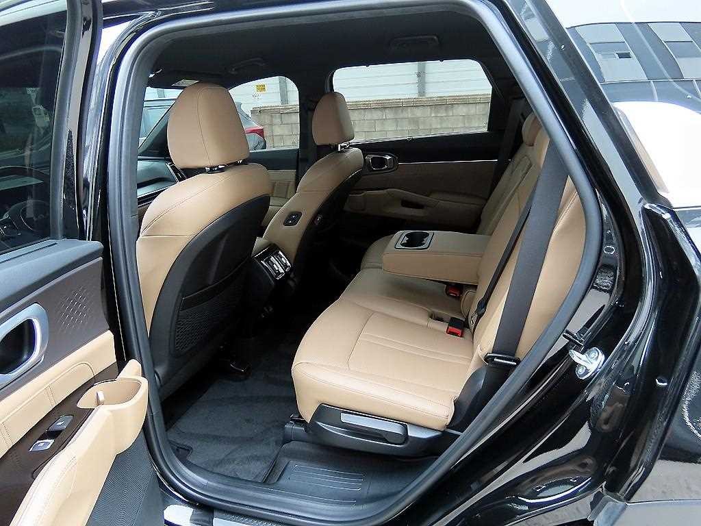 기아 쏘렌토 더 뉴 쏘렌토 4세대 가솔린 2.5T 2WD 시그니처 이미지 6