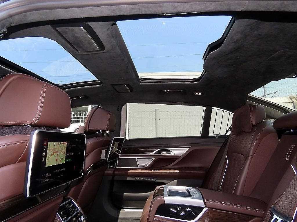BMW 7시리즈 7시리즈 (G11) 740Ld xDrive 디자인 퓨어 엑설런스 이미지 16