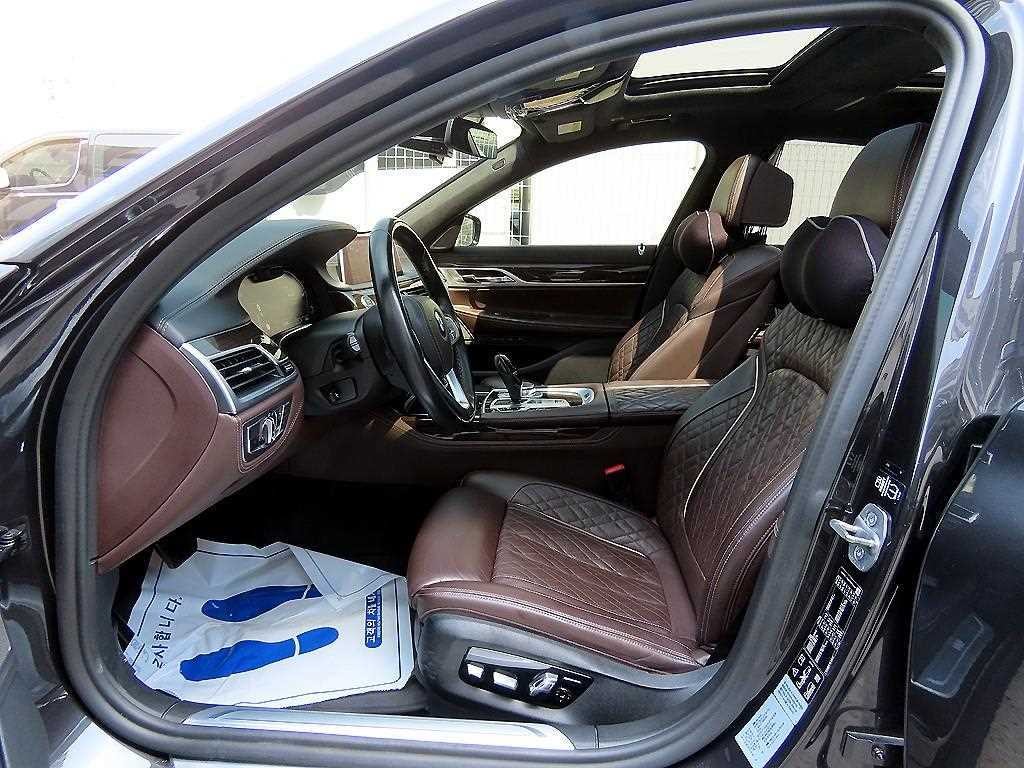 BMW 7시리즈 7시리즈 (G11) 740Ld xDrive 디자인 퓨어 엑설런스 이미지 5