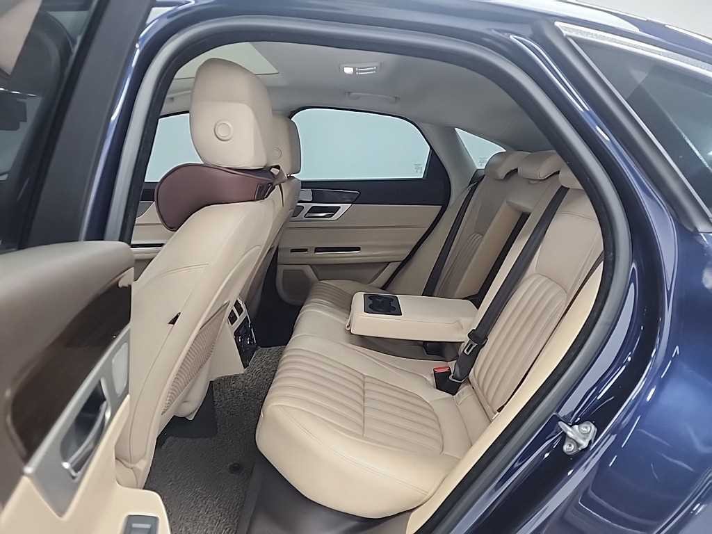 재규어 XF XF(X260) 2.0D 프레스티지 AWD 이미지 12
