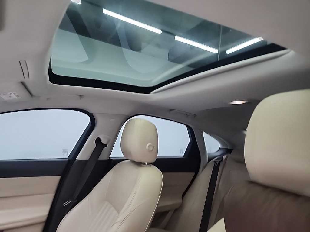 재규어 XF XF(X260) 2.0D 프레스티지 AWD 이미지 14