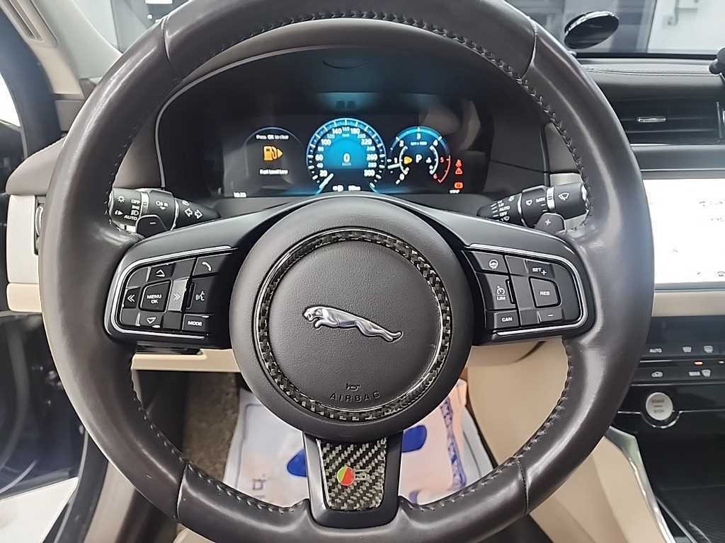 재규어 XF XF(X260) 2.0D 프레스티지 AWD 이미지 9