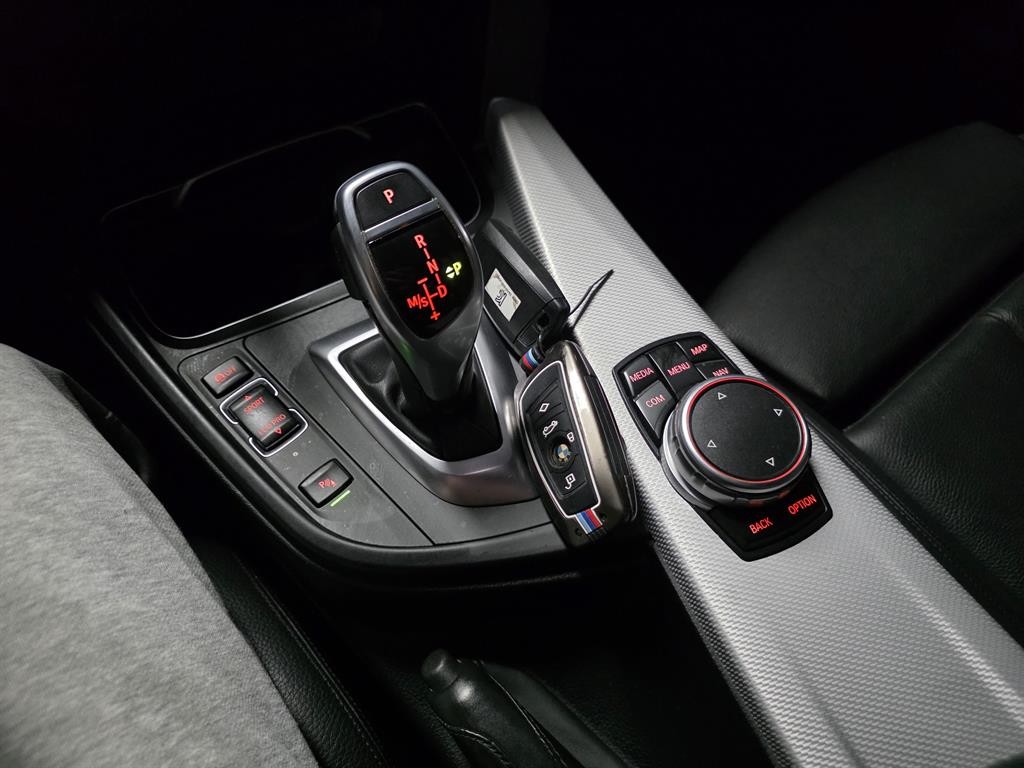 BMW 3시리즈 3시리즈 (F30) 330i M 스포츠 이미지 10