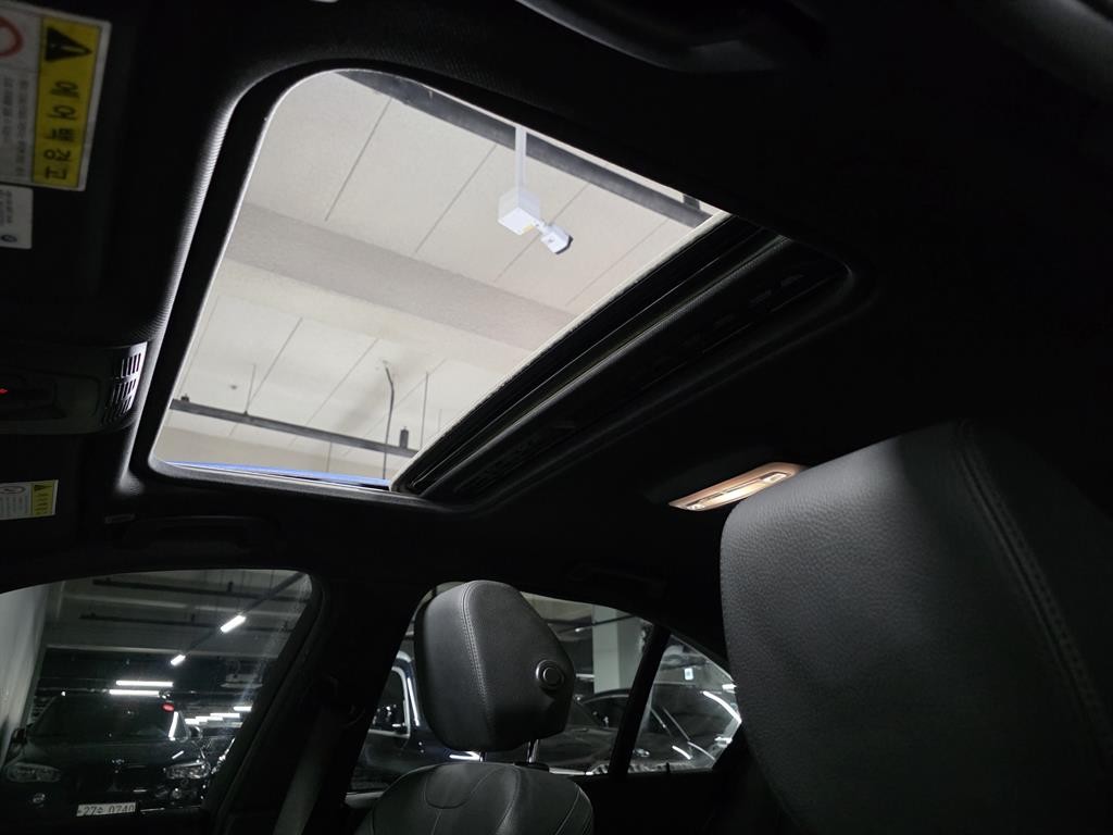 BMW 3시리즈 3시리즈 (F30) 330i M 스포츠 이미지 13