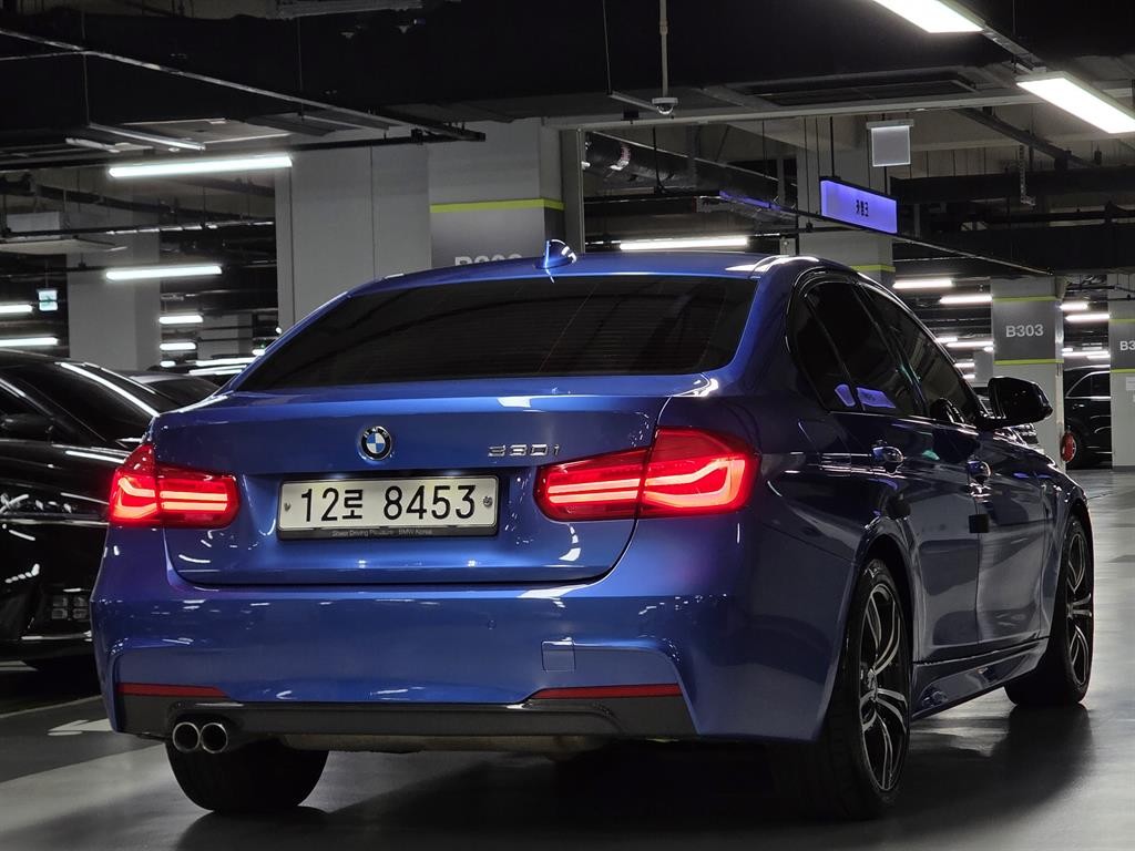 BMW 3시리즈 3시리즈 (F30) 330i M 스포츠 이미지 2