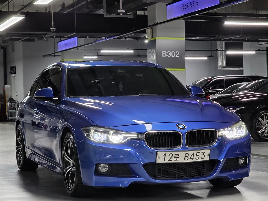 BMW 3시리즈 3시리즈 (F30) 330i M 스포츠 이미지 3