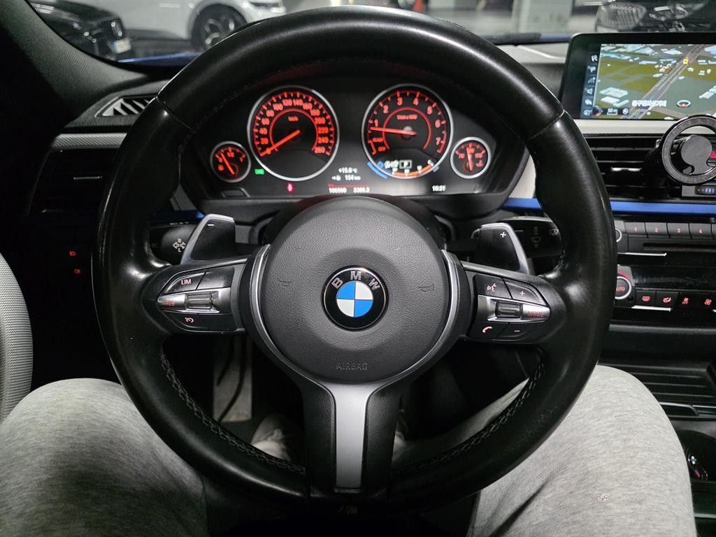 BMW 3시리즈 3시리즈 (F30) 330i M 스포츠 이미지 9