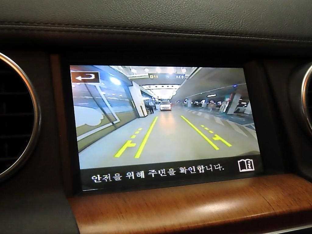 랜드로버 디스커버리 디스커버리4 3.0 SDV6 HSE 이미지 14