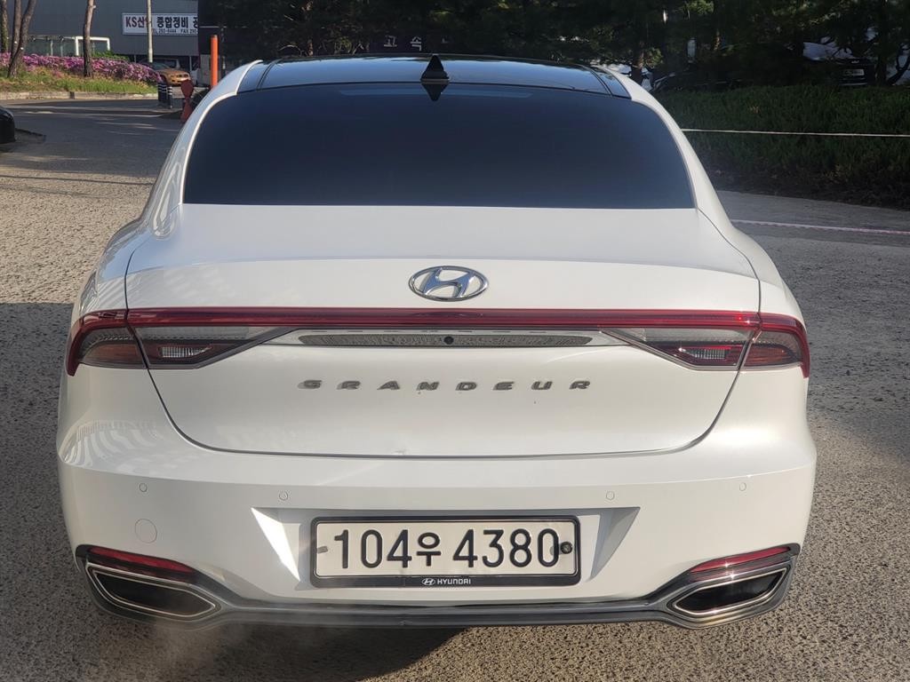 현대 그랜저 더 뉴 그랜저 IG LPI 3.0 프리미엄(렌터카) 이미지 4