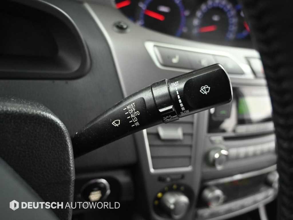 KG모빌리티(쌍용) 코란도 코란도투리스모 4WD GT 11인승 이미지 15