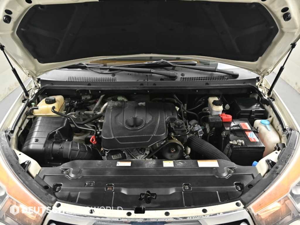 KG모빌리티(쌍용) 코란도 코란도투리스모 4WD GT 11인승 이미지 6