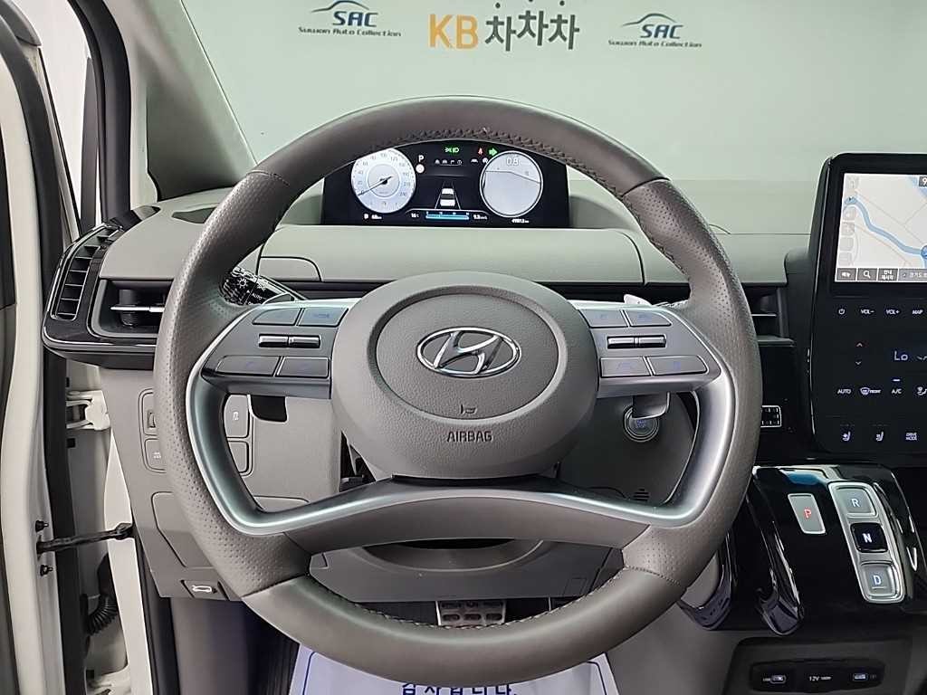 현대 스타리아 4WD 디젤 라운지 리무진 9인승 이미지 9