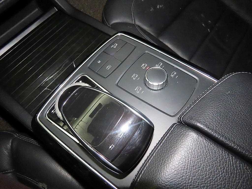 벤츠 GLE 클래스 GLE 클래스 W166 GLE 250 d 4MATIC 이미지 11