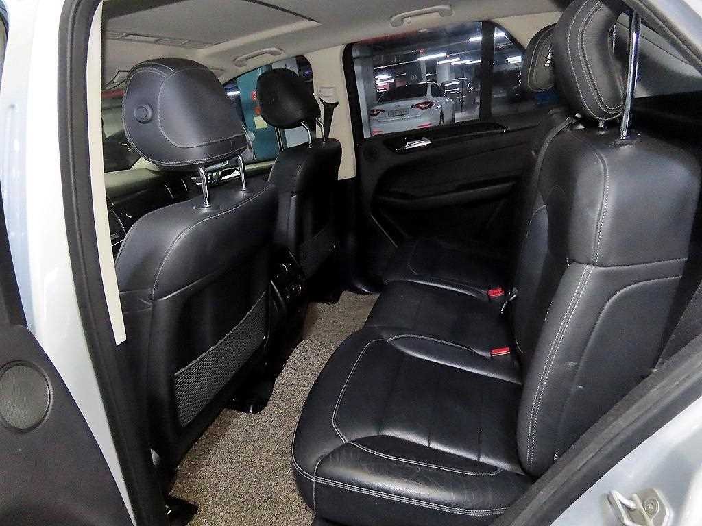 벤츠 GLE 클래스 GLE 클래스 W166 GLE 250 d 4MATIC 이미지 6
