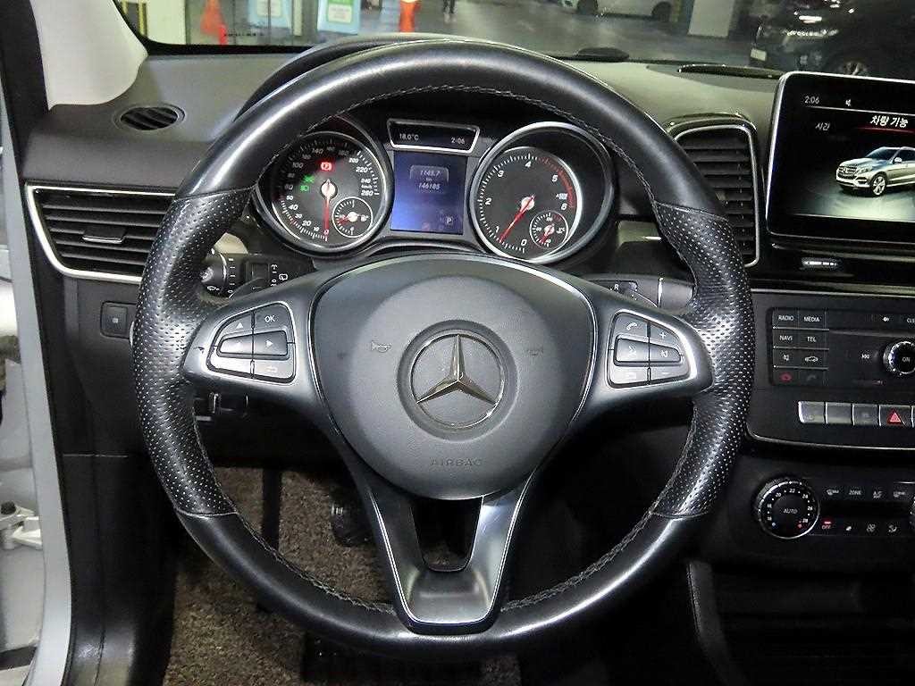 벤츠 GLE 클래스 GLE 클래스 W166 GLE 250 d 4MATIC 이미지 7