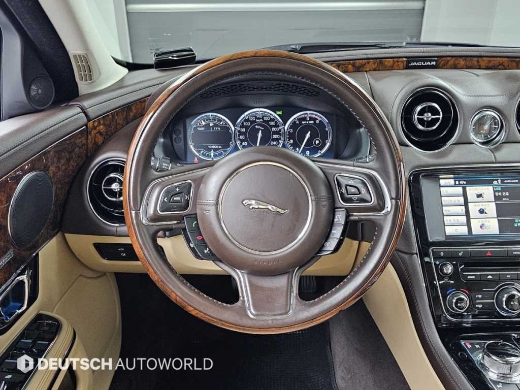 재규어 XJ XJ (X351) 3.0D 프리미엄 럭셔리 SWB 이미지 13