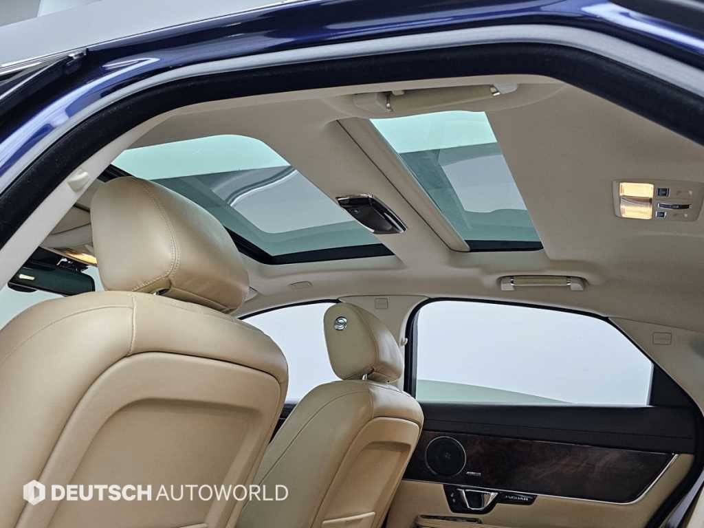 재규어 XJ XJ (X351) 3.0D 프리미엄 럭셔리 SWB 이미지 18