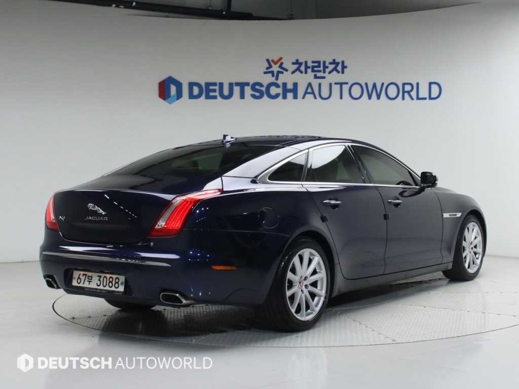 재규어 XJ XJ (X351) 3.0D 프리미엄 럭셔리 SWB 이미지 2
